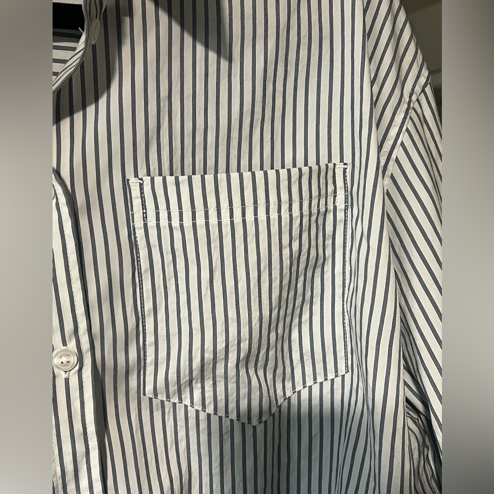 Athleta Midday Cropped Poplin Shirt Repose Navy Stripe Size M - Picture 8 of 14